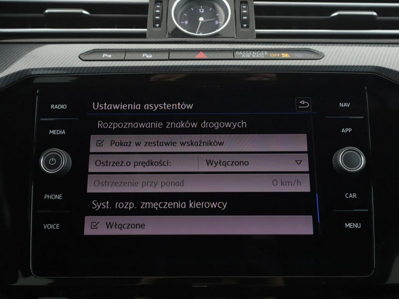 Volkswagen Arteon 4x4 DSG matrix LED virtual cocpit skóra/alcantara navi kamera
