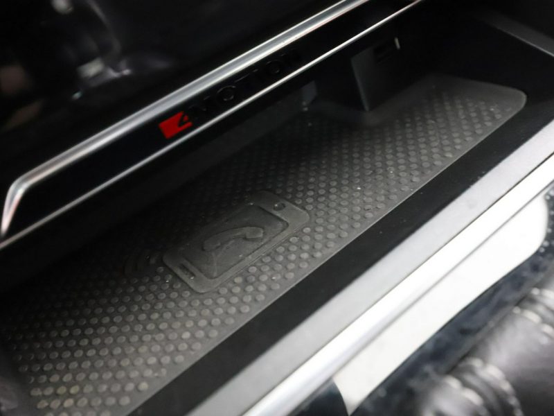Volkswagen Arteon 4x4 DSG matrix LED virtual cocpit skóra/alcantara navi kamera