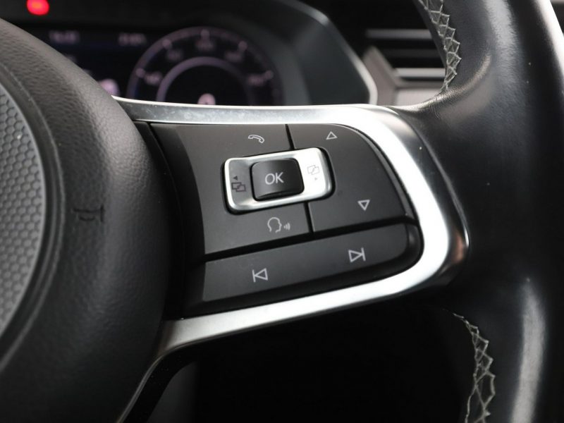 Volkswagen Arteon 4x4 DSG matrix LED virtual cocpit skóra/alcantara navi kamera