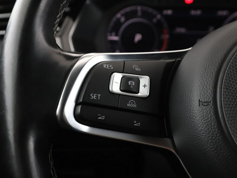 Volkswagen Arteon 4x4 DSG matrix LED virtual cocpit skóra/alcantara navi kamera