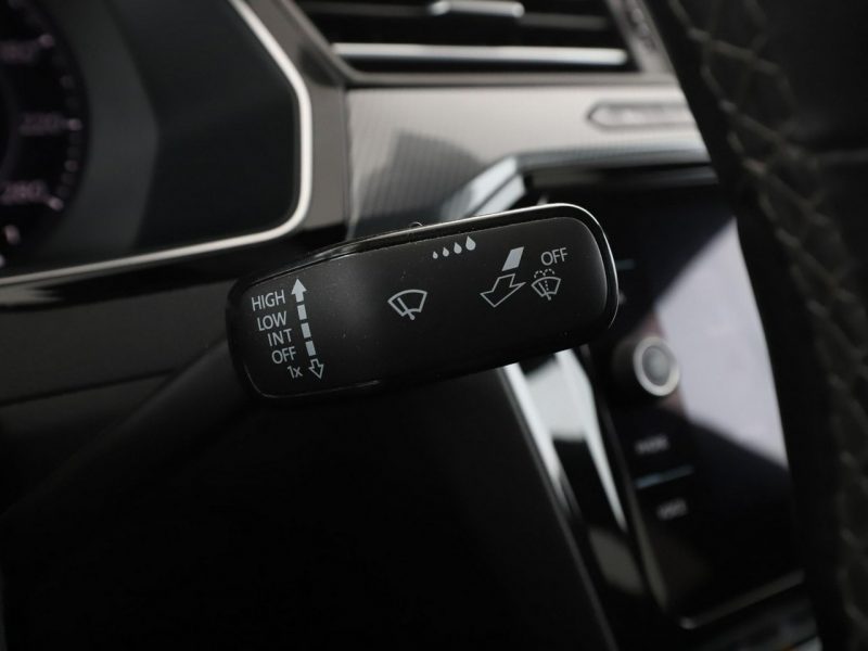 Volkswagen Arteon 4x4 DSG matrix LED virtual cocpit skóra/alcantara navi kamera
