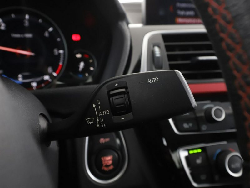 BMW 320 FULL LED klima auto grzane fotele harman/kardon hak PDC F30/F31 (2012-)