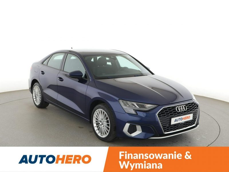 Audi A3 lift S-Tronic full LED klima auto navi virtual cocpit czujniki parkowa 8Y