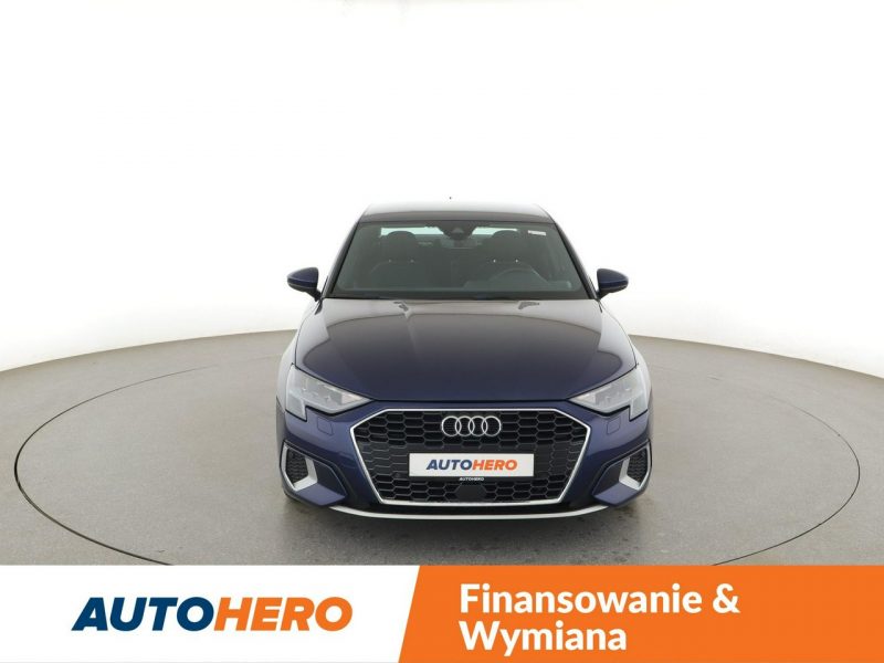 Audi A3 lift S-Tronic full LED klima auto navi virtual cocpit czujniki parkowa 8Y