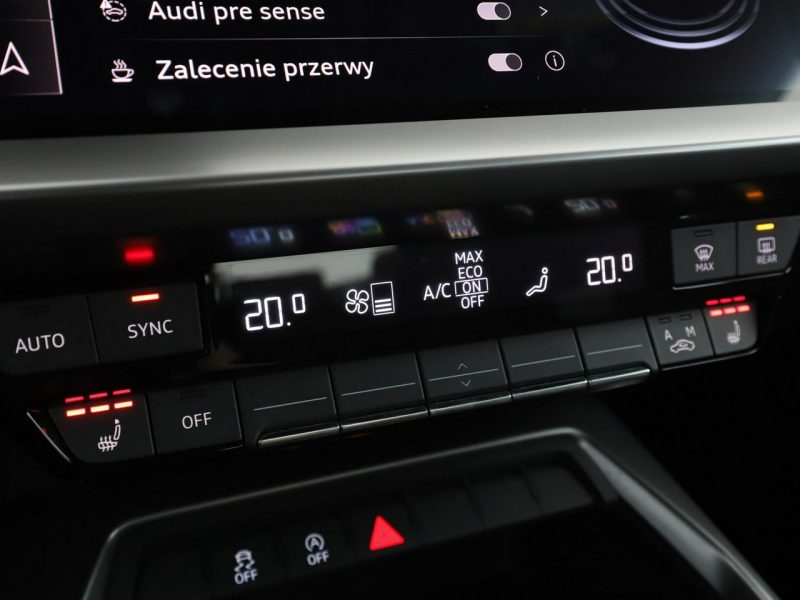 Audi A3 lift S-Tronic full LED klima auto navi virtual cocpit czujniki parkowa 8Y