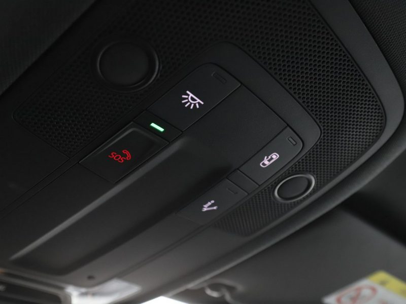 Audi A3 lift S-Tronic full LED klima auto navi virtual cocpit czujniki parkowa 8Y