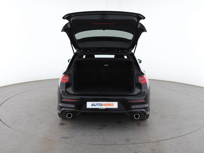 Volkswagen Golf VIII (2020-)