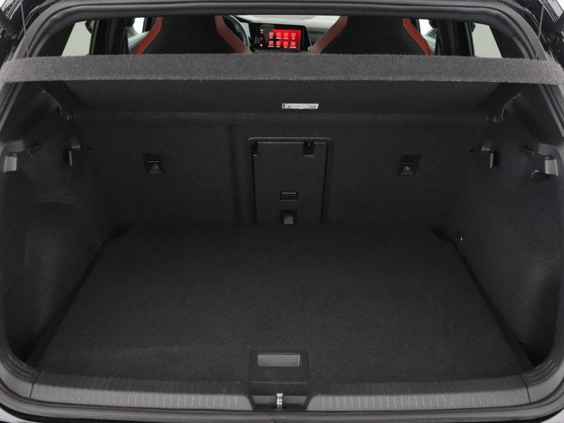 Volkswagen Golf VIII (2020-)