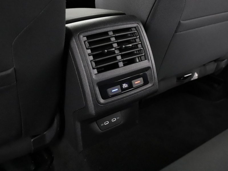 Volkswagen Golf VIII (2020-)