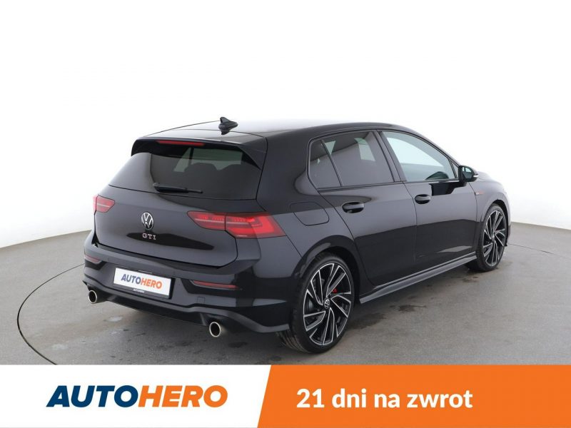 Volkswagen Golf VIII (2020-)