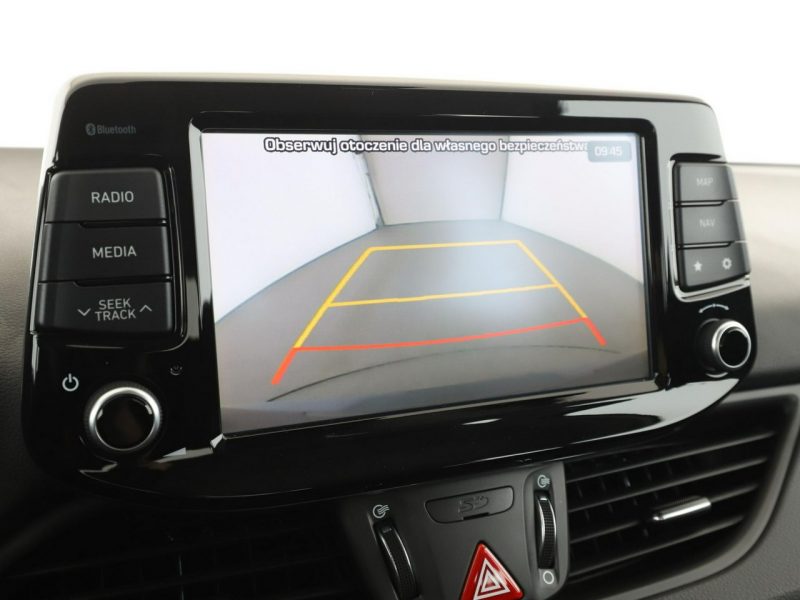 Hyundai i30 Navi klimatyzacja kamera i czujniki parkowania grzane fotele III (2017-)