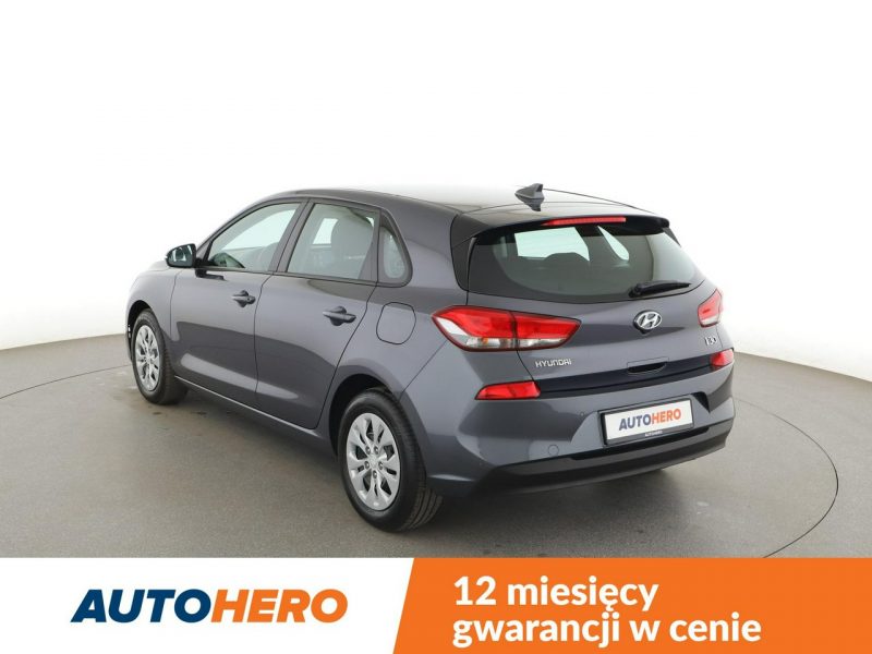 Hyundai i30 Navi klimatyzacja kamera i czujniki parkowania grzane fotele III (2017-)