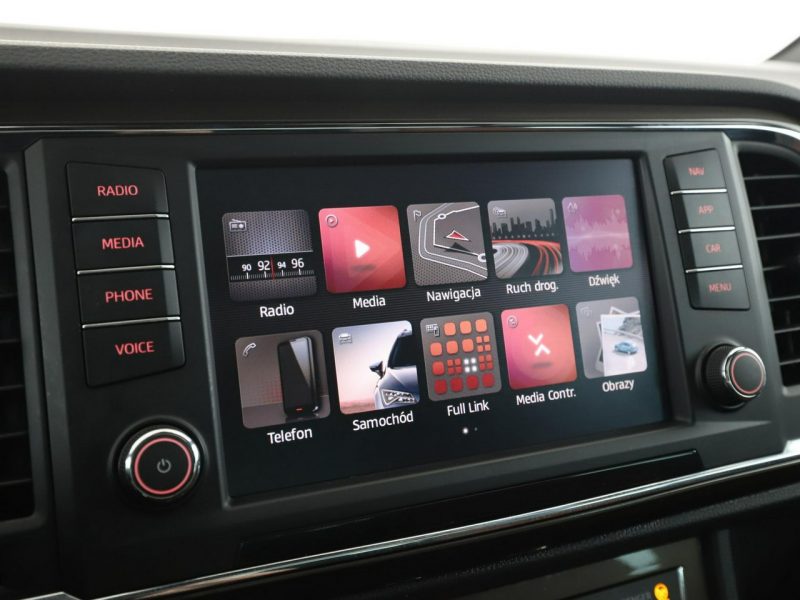 Seat Ateca Xcellence automat virtual alcantara panorama climatronic kamera navi