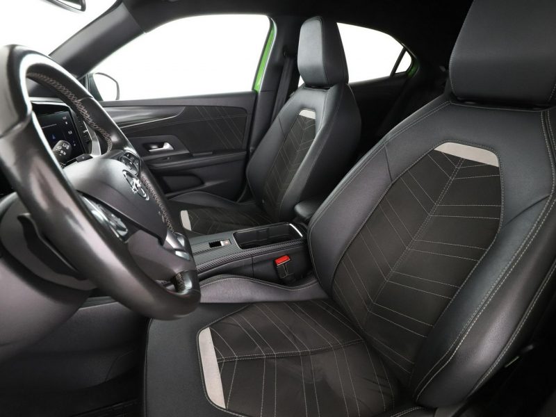 Opel Mokka 1.2T Ultimate Automat Navi Tempomat Grzane Fotele ParkAssist Kamera II (2020-)