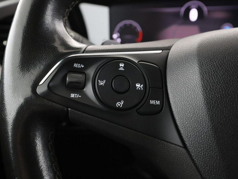 Opel Mokka 1.2T Ultimate Automat Navi Tempomat Grzane Fotele ParkAssist Kamera II (2020-)