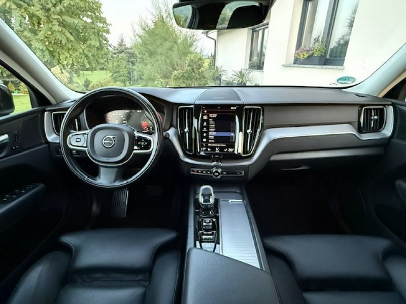 Volvo XC 60 AWD,B4 197PS, INSCRIPTION, PNEUMATYKA, KAMERA, SUPER STAN, GWARANCJA! II (2017-)