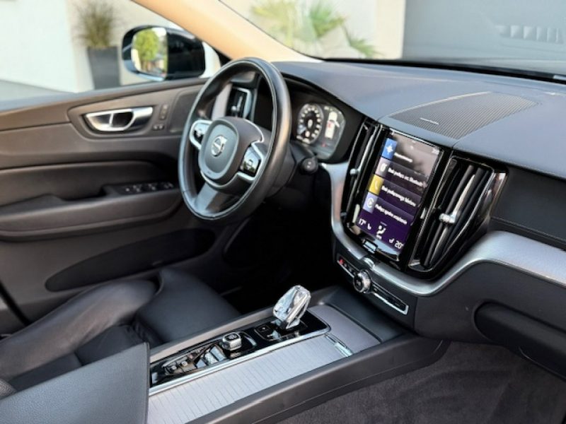 Volvo XC 60 AWD,B4 197PS, INSCRIPTION, PNEUMATYKA, KAMERA, SUPER STAN, GWARANCJA! II (2017-)