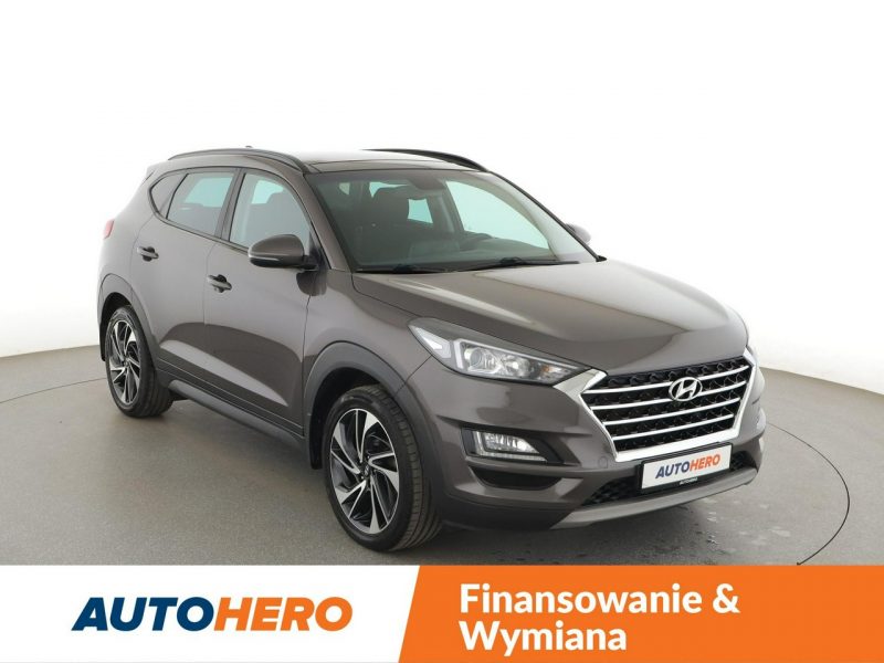 Hyundai Tucson navi klima auto kamera i czujniki parkowania grzane fotele III (2015-2020)