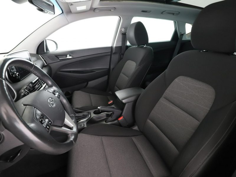 Hyundai Tucson navi klima auto kamera i czujniki parkowania grzane fotele III (2015-2020)