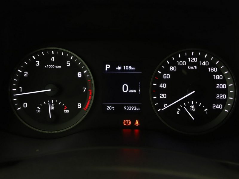 Hyundai Tucson navi klima auto kamera i czujniki parkowania grzane fotele III (2015-2020)
