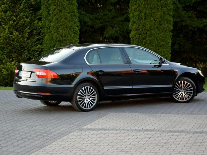 Škoda Superb Lift L&K 4x4 Skóry Bi-Xenon Ledy Duża Navi Kamera El.Fotele Webasto II (2008-2015)