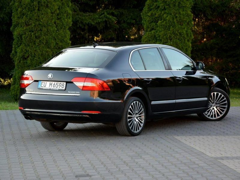 Škoda Superb Lift L&K 4x4 Skóry Bi-Xenon Ledy Duża Navi Kamera El.Fotele Webasto II (2008-2015)
