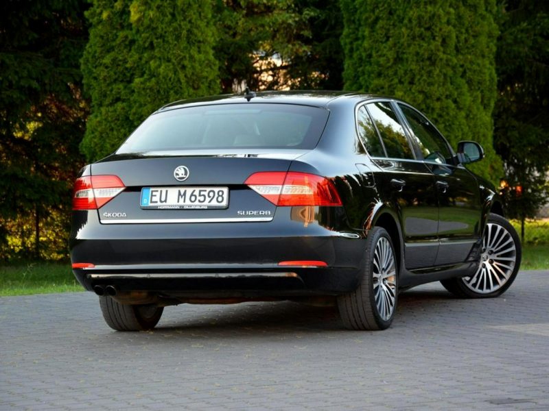 Škoda Superb Lift L&K 4x4 Skóry Bi-Xenon Ledy Duża Navi Kamera El.Fotele Webasto II (2008-2015)