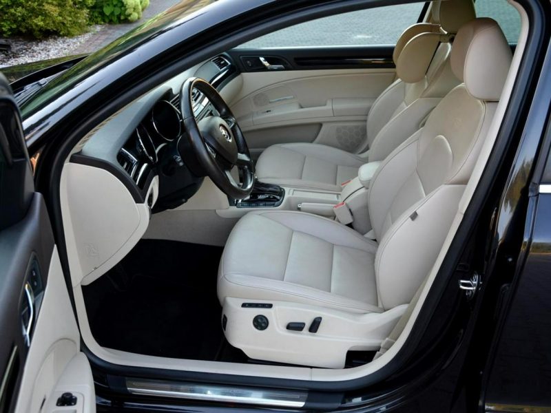 Škoda Superb Lift L&K 4x4 Skóry Bi-Xenon Ledy Duża Navi Kamera El.Fotele Webasto II (2008-2015)
