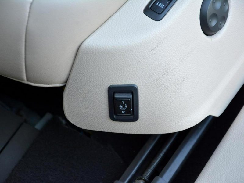 Škoda Superb Lift L&K 4x4 Skóry Bi-Xenon Ledy Duża Navi Kamera El.Fotele Webasto II (2008-2015)