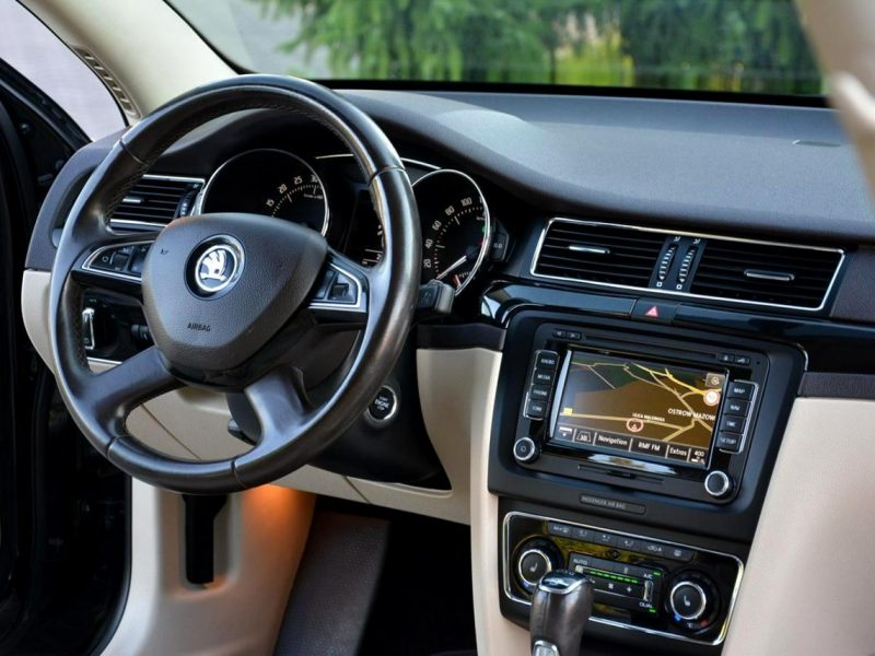 Škoda Superb Lift L&K 4x4 Skóry Bi-Xenon Ledy Duża Navi Kamera El.Fotele Webasto II (2008-2015)