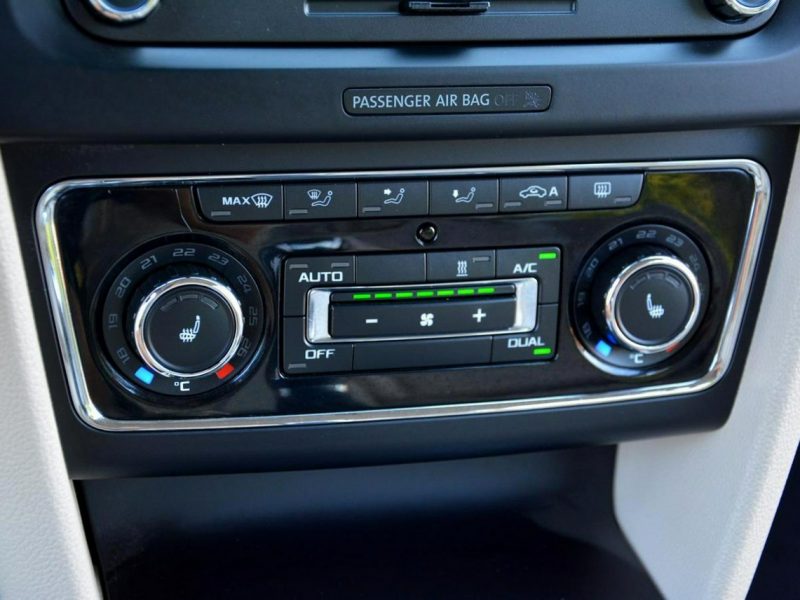 Škoda Superb Lift L&K 4x4 Skóry Bi-Xenon Ledy Duża Navi Kamera El.Fotele Webasto II (2008-2015)