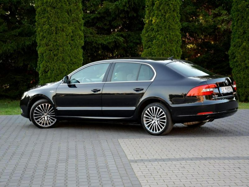 Škoda Superb Lift L&K 4x4 Skóry Bi-Xenon Ledy Duża Navi Kamera El.Fotele Webasto II (2008-2015)