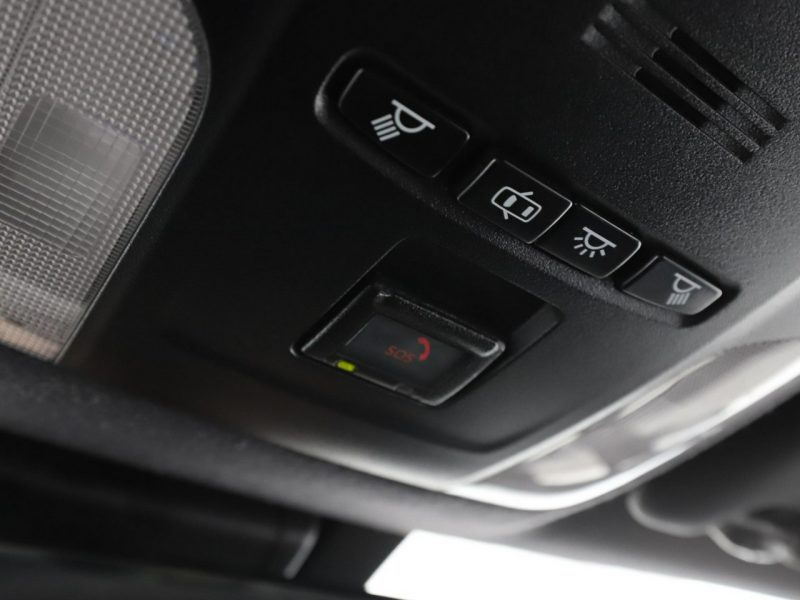 Toyota Corolla Design navi kamera LED ACC grzane fotele E21 (2019-)