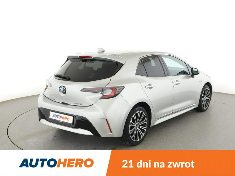 Toyota Corolla Design navi kamera LED ACC grzane fotele E21 (2019-)