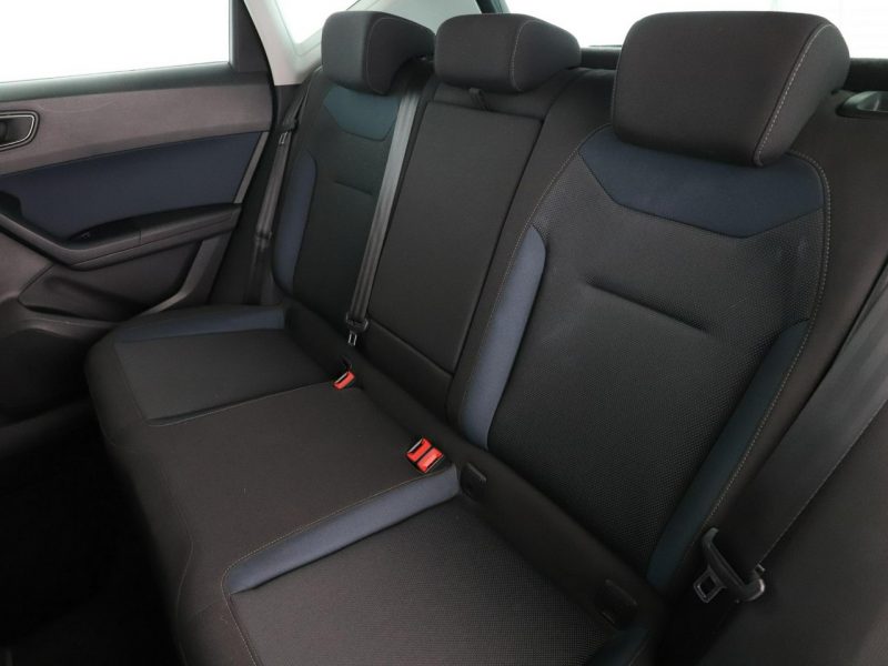Seat Ateca navi klima auto kamera i czujniki parkowania
