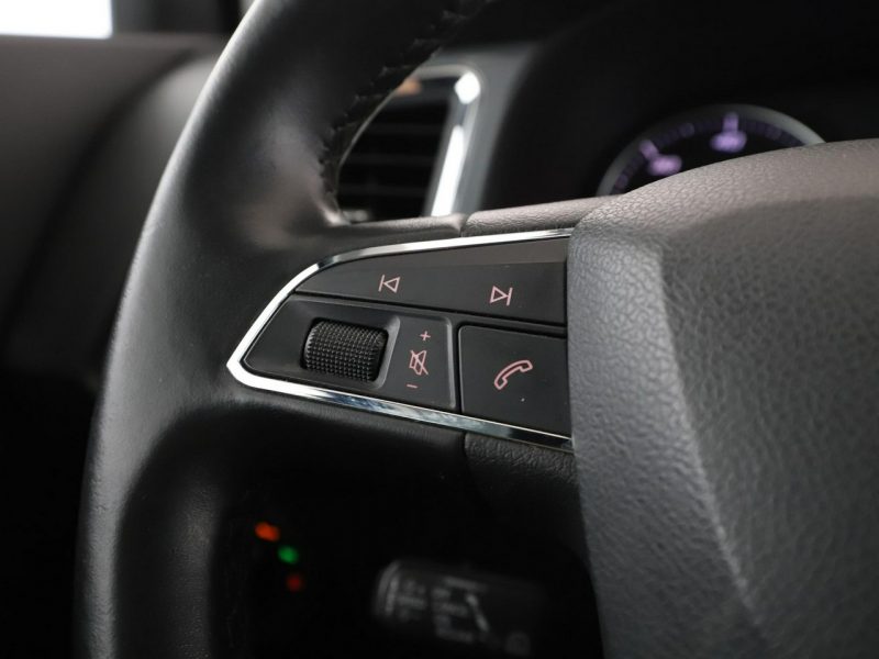 Seat Ateca navi klima auto kamera i czujniki parkowania