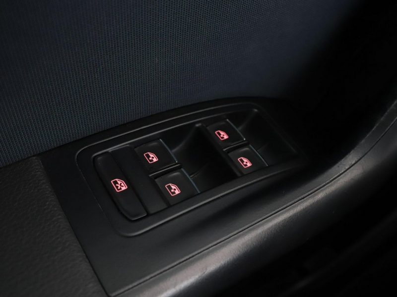 Seat Ateca navi klima auto kamera i czujniki parkowania
