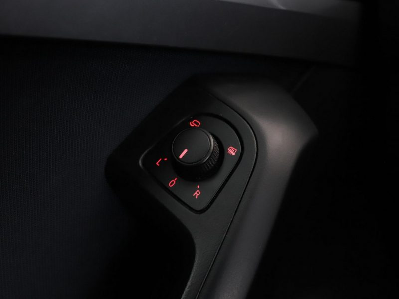 Seat Ateca navi klima auto kamera i czujniki parkowania