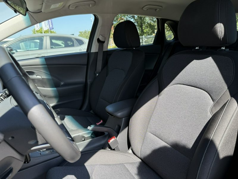 Hyundai i30 1.5 T-GDI 160KM 6MT Smart+ LED Android Auto Kamera III (2017-)