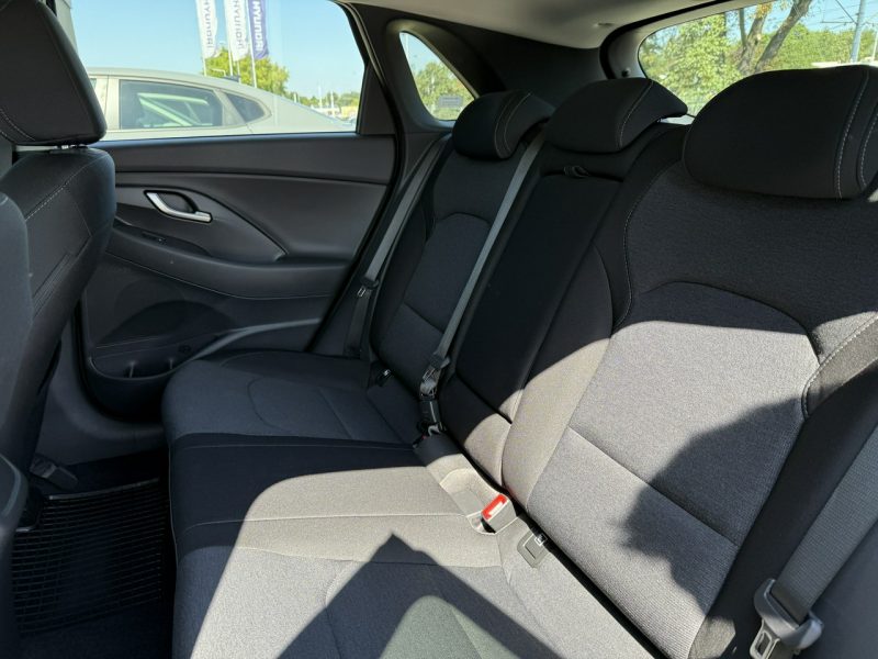 Hyundai i30 1.5 T-GDI 160KM 6MT Smart+ LED Android Auto Kamera III (2017-)