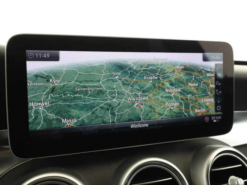 Mercedes C 300 4x4 automat multibeam LED skóra/alcantara virtual cocpit navi kamery W205 (2014-2021)
