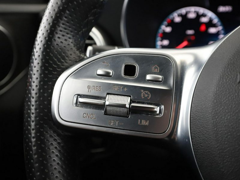 Mercedes C 300 4x4 automat multibeam LED skóra/alcantara virtual cocpit navi kamery W205 (2014-2021)