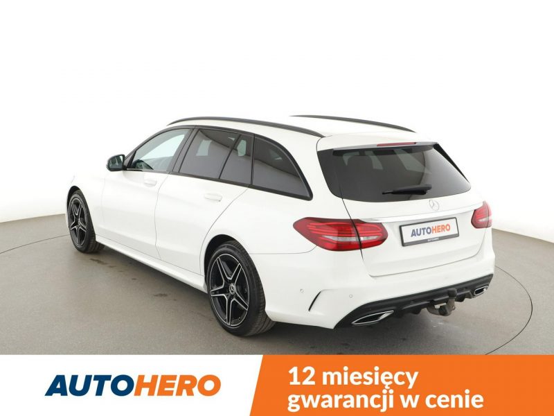 Mercedes C 300 4x4 automat multibeam LED skóra/alcantara virtual cocpit navi kamery W205 (2014-2021)