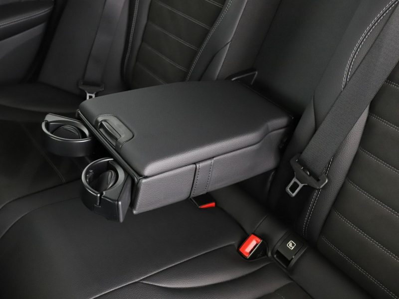 Mercedes C 300 4x4 automat multibeam LED skóra/alcantara virtual cocpit navi kamery W205 (2014-2021)