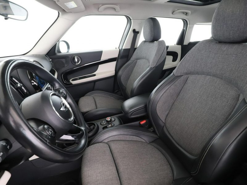 Mini Countryman PHEV 4x4 full LED navi półskóra panorama kamera i czujniki parkowania