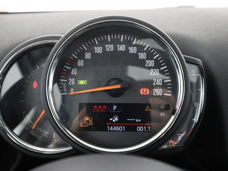 Mini Countryman PHEV 4x4 full LED navi półskóra panorama kamera i czujniki parkowania