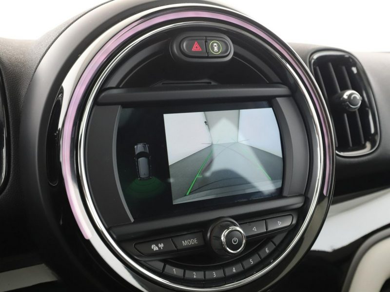 Mini Countryman PHEV 4x4 full LED navi półskóra panorama kamera i czujniki parkowania