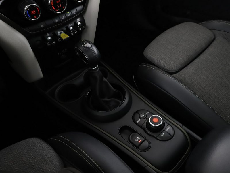 Mini Countryman PHEV 4x4 full LED navi półskóra panorama kamera i czujniki parkowania