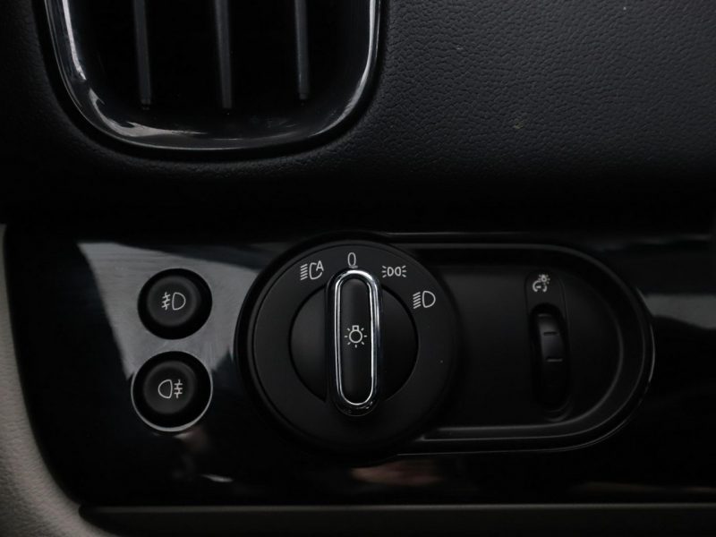 Mini Countryman PHEV 4x4 full LED navi półskóra panorama kamera i czujniki parkowania