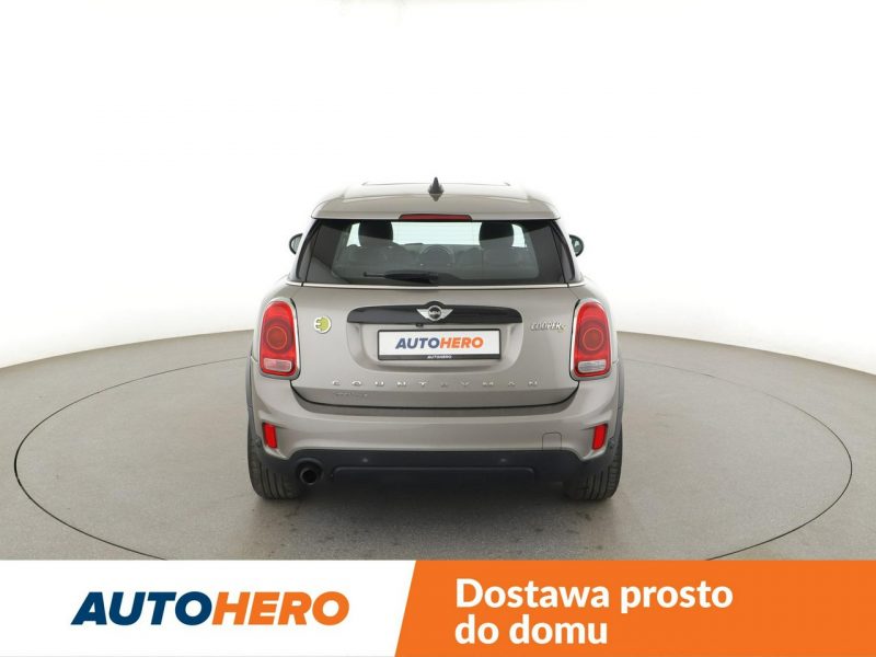 Mini Countryman PHEV 4x4 full LED navi półskóra panorama kamera i czujniki parkowania